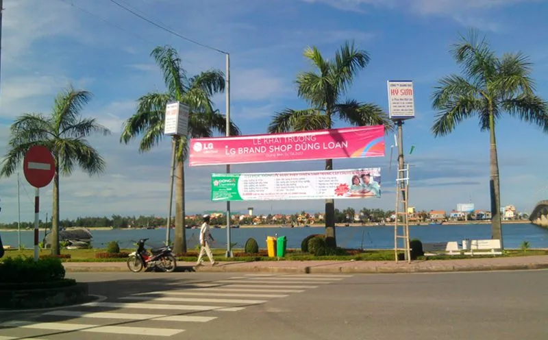treo băng rôn quảng cáo TPHCM