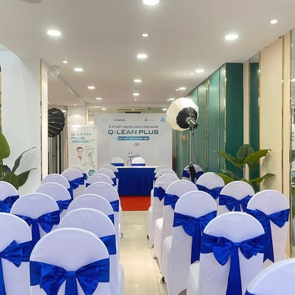 Báo gái khai trương cửa hàng tphcm spa